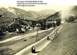 COLO JEUNE FRANCE 1953 depart en excursion le dimanche apres midi
